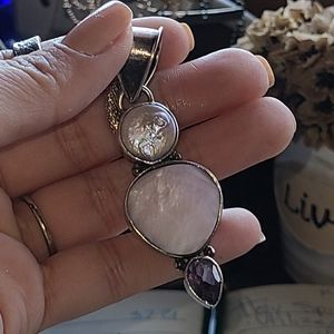 💗Precious gemstone pendant
